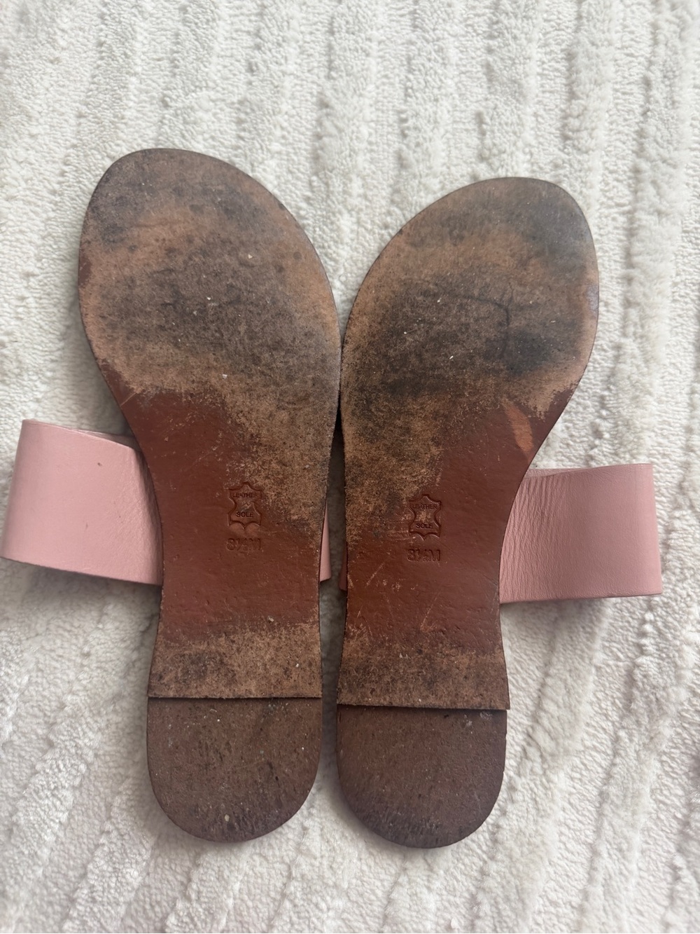 Tory Burch Blush Pink Leather Logo Toe-Ring Slide Sandals - Picture 3 of 4